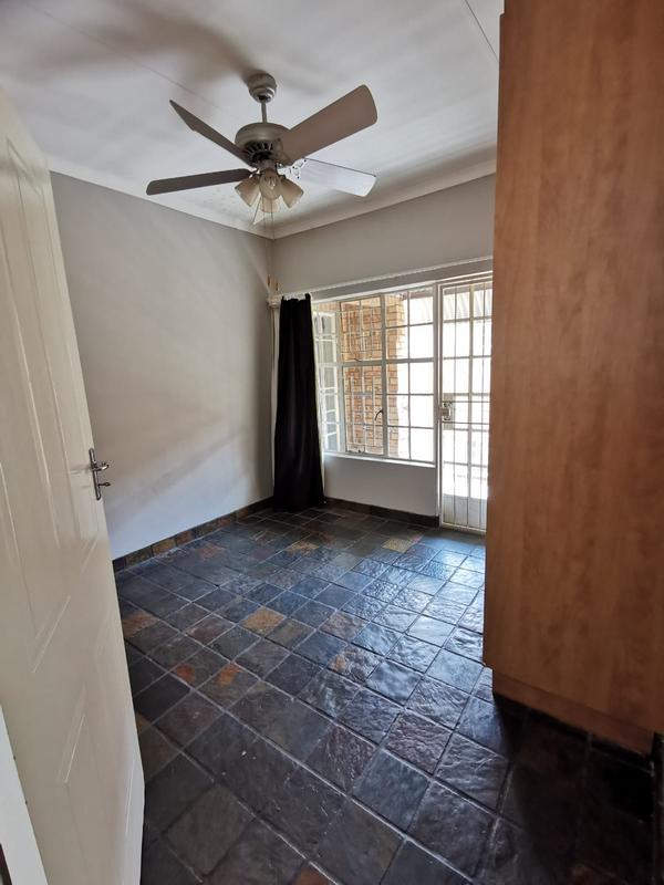 To Let 2 Bedroom Property for Rent in Dassie Rand North West